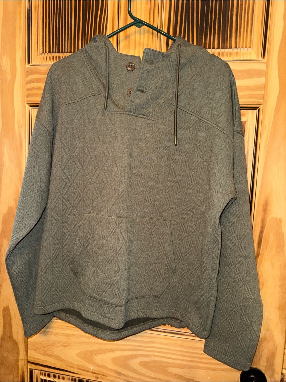 Buckle Black | Textured Pullover Hoodie in Olive Green
